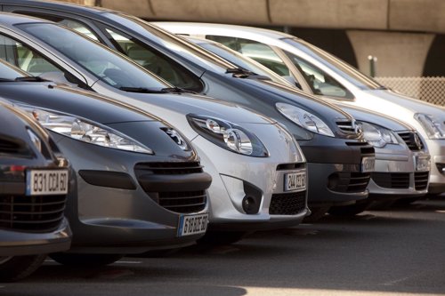 Las ventas de coches caen un 22,8% en la primera mitad de septiembre