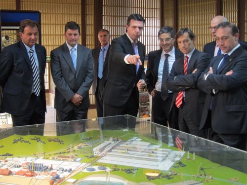 Soria garantiza la competitividad de Alcoa a partir del 1 de enero