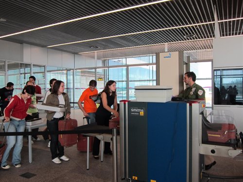 Los tres aeropuertos gallegos perdieron pasajeros en septiembre