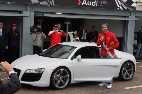 Cristiano Ronaldo con su nuevo Audi