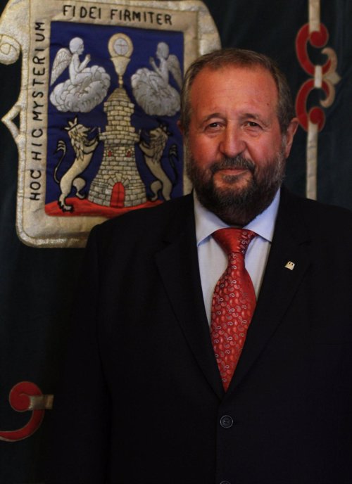 El alcalde de Lugo recibe con "entera tranquilidad" su imputación por cohecho y tráfico de influencias