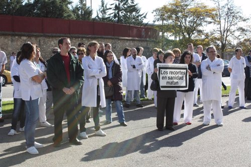 Manifestación ante el hospital