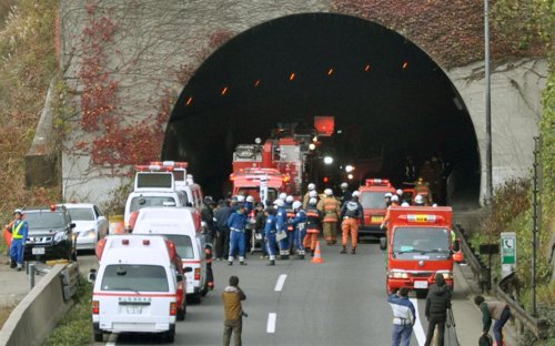 Un tunel se derrumba en Japón 