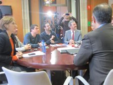 Reunión a cinco en el Parlament sobre el derecho a decidir