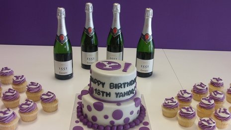 Yahoo cumple 18 años