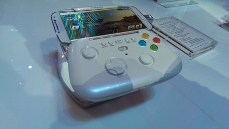Prototipo del nuevo mando para juegos móviles de Samsung