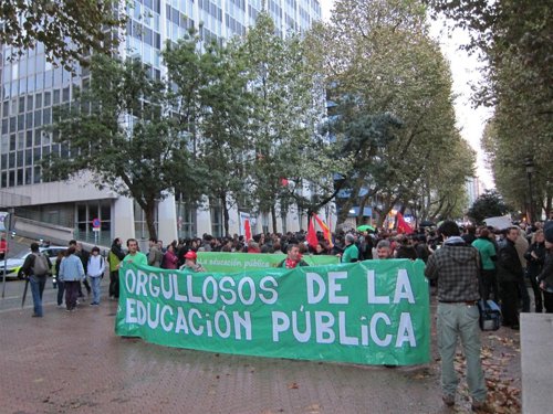 Manifestación en defensa de la educación pública celebrada el 10 de noviembre