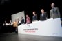 
                              Foto: Autoridades y familiares rinden homenaje a Vidal Bolaño, que ya cuenta con una placa en su honor en el Salón Teatro