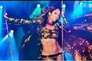 Jennifer López desafía la edad y la gravedad en su noevo videoclip