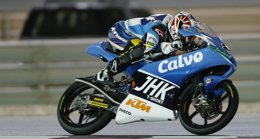 Foto: Viñales (KTM) firma su primera 'pole' del año, segunda consecutiva en Le Mans (FADI AL-ASSAAD / REUTERS)