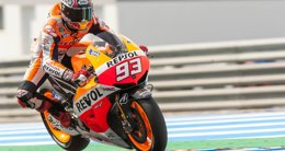 Foto: El líder Márc Márquez (Honda) vuela en Le Mans para firmar la 'pole' (JOSE ANTONIO GAMERO MARZAL)