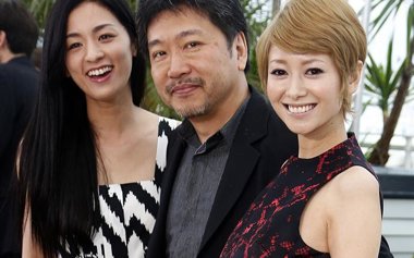 Foto: La elección angustiosa de una familia japonesa llega a Cannes (ERIC GAILLARD / REUTERS)