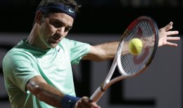 Foto: Federer sufre para ganar a Paire y se medirá a Nadal en la final (REUTERS)