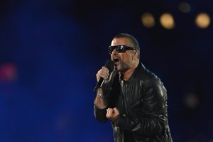George Michael en el hospital tras sufrir un accidente de coche