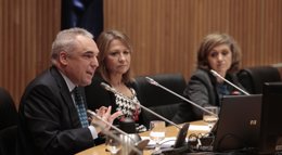 Foto: El PSOE pide al Gobierno que refuerce la seguridad en las actividades relacionadas con trabajos aéreos (EUROPA PRESS)