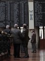 
                              Foto: El Ibex retrocede un 0,3% y se aleja de los 8.600 puntos