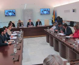 Foto: La comisión de investigación de Caja Badajoz solicitará con "urgencia" la documentación sobre la integración en Caja3 (EUROPA PRESS)
