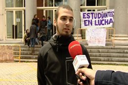 Foto: Alumnos de la UCM mantienen su encierro   (EUROPAPRESS)