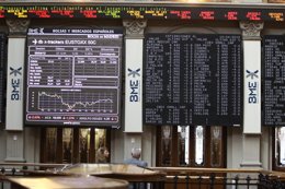 Foto: Las firmas de bolsa ganaron un 27,8% menos en marzo (EUROPA PRESS)