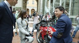 Foto: Ignacio González acusa a quien habla de sucesión de no ocuparse de lo que interesa, que es "salir de la crisis" (CEDIDA POR LA COMUNIDAD)