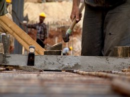 Foto: Las Administraciones deben a los autónomos en Cantabria 61 millones y tardan en pagar 122 días (UPTA/EP)
