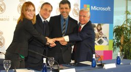 Foto: Florentino Pérez: "En el Real Madrid la entrega, el talento y el esfuerzo son esenciales para mejorar cada día" (EUROPA PRESS)