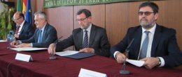 Foto: Griñán ve necesario "intensificar" la aplicación del principio de transparencia en todos los niveles de gestión pública (EUROPA PRESS)