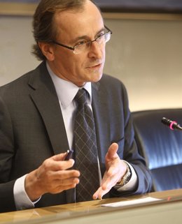 Foto: Alonso (PP) subraya que la donación a la fundación de Nasarre era "anónima", y no del partido (EUROPA PRESS)