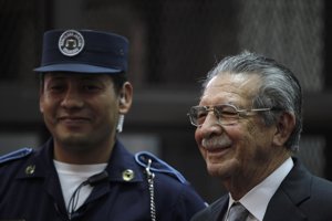 Los magistrados encargados de retomar la causa contra Ríos Montt se inhiben
