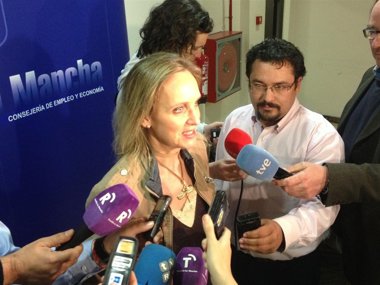 Foto: "Hay que dedicar ahorros a las empresas y a crear empleo" (EUROPA PRESS)