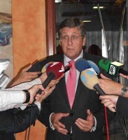 Foto: Murcia prevé que con flexibilización del objetivo de déficit se moverán en una horquilla de entre "el 1,5 y el 1,8%" (EUROPA PRESS)