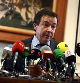 Foto: El rector de la UCM promete un "fondo de ayuda" para alumnos más necesitados (EUROPA PRESS)
