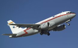 Foto: UGT reclama a Iberia la puesta en marcha del Plan de Futuro tras los "sacrificios" exigidos a los trabajadores (EUROPA PRESS)