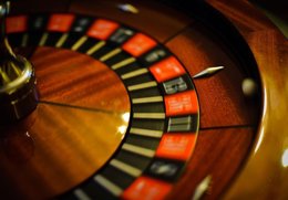 Foto: Más del 80% de los españoles está en contra de permitir fumar en casinos y salas de juegos  (CONOR OGLE/WIKIMEDIA COMMONS)