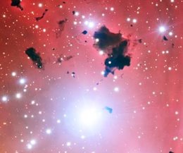 Foto: El telescopio VLT cumple 15 años con la imagen de una guardería estelar (REUTERS)