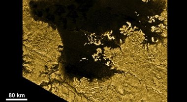 Foto: La NASA busca rastros de olas en los lagos de Titán (CASSINI/NASA)