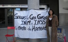 Foto: La mujer enferma de cáncer continúa su huelga de hambre en Vigo y el lunes cambiará de ubicación (EUROPA PRESS)