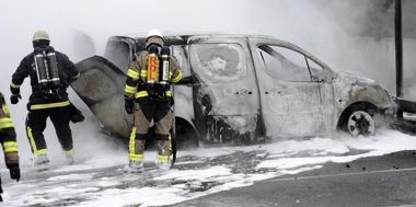 Foto: Quinto día de graves disturbios en Estocolmo (REUTERS)