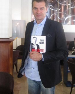 Foto: Toni Cantó no descarta aterrizar en la política valenciana en el futuro pero advierte de que "aún falta mucho tiempo" (EUROPA PRESS)