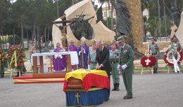 Foto: Emotivo funeral a los tres suboficiales de la Legión fallecidos en la explosión (EUROPA PRESS)