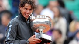 Foto: (Previa) Nadal aspira a lograr su octavo título bajo la amenaza de Djokovic (REUTERS)
