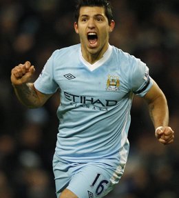 Foto: El Manchester City amplía el contrato del 'Kun' Agüero hasta 2017 (REUTERS)