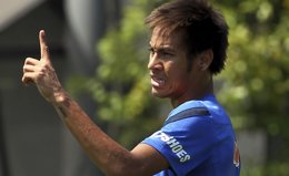 Foto: Neymar: "Jugar con Messi, Xavi e Iniesta es un honor" (REUTERS)