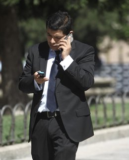 Foto: (Ampl.) La telefonía móvil pierde 129.746 líneas en abril y suma nueve meses de caídas consecutivas (EUROPA PRESS)