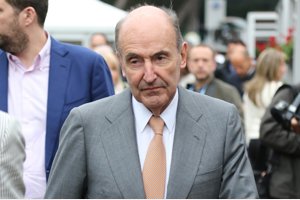 Miquel Roca, abogado de la Infanta Cristina, desmiente rotundamente la venta de las 13 fincas: "Es un error"