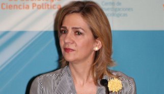 Técnicos de Hacienda: "Es muy extraño que trece notarios se confundan con un DNI"