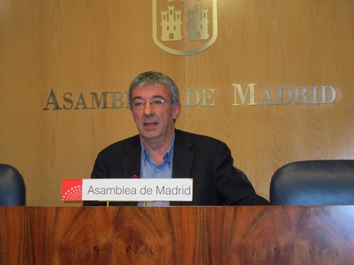 IU critica que Madrid se pueda convertir en “una especie de Disneylandia de la salud para potentados marroquíes”
