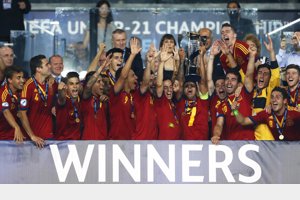 España vuelve a reinar