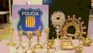 Recuperen calzes robats d'una església de Valls
