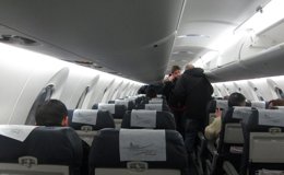 Foto: Air Nostrum aplicará una reducción salarial del 35% para comandantes y del 25% para copilotos (EUROPA PRESS)